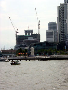 Can you see the little white Merlion in the middle of the picture?