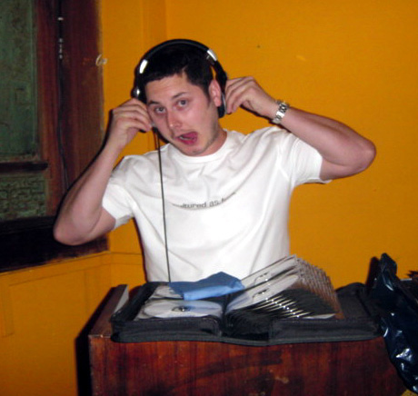 DJ Derek in da house
